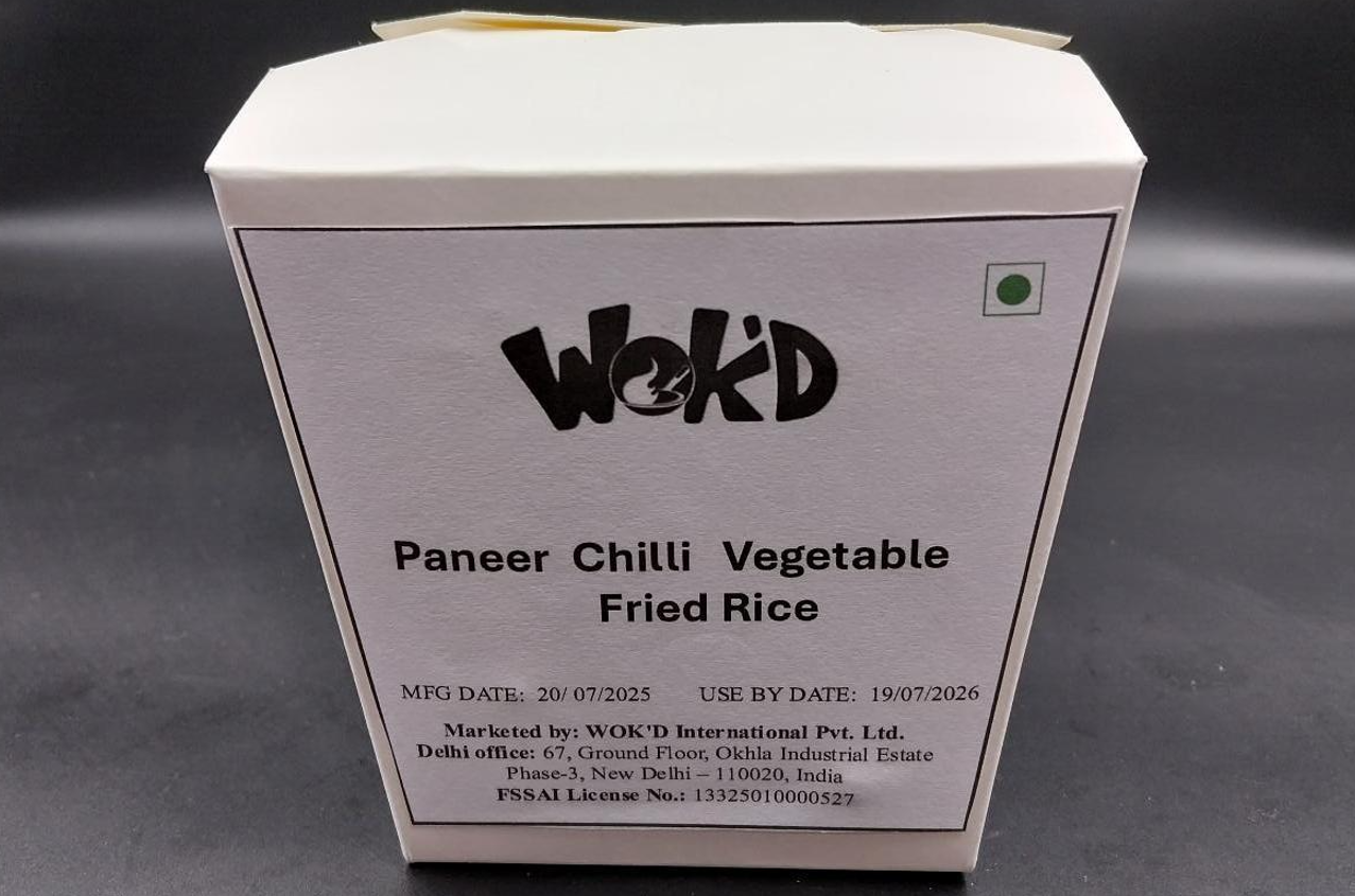 Chilli Paneer with Vegetable Hakka Noodles